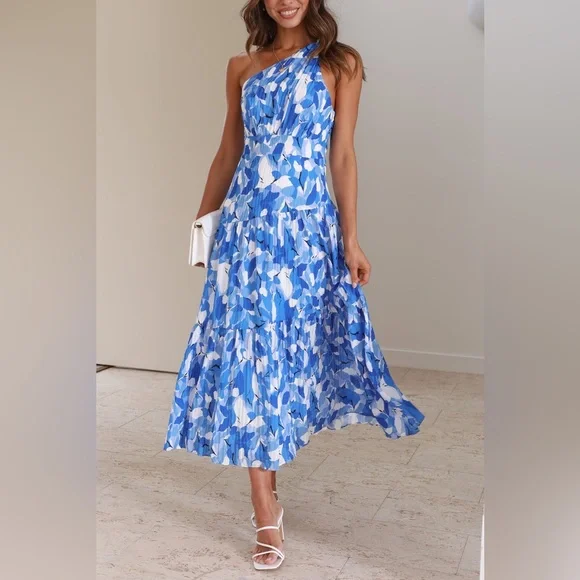 Billy J | Dresses | Billy J Jayma Maxi Dress In Blue Floral | Poshmark